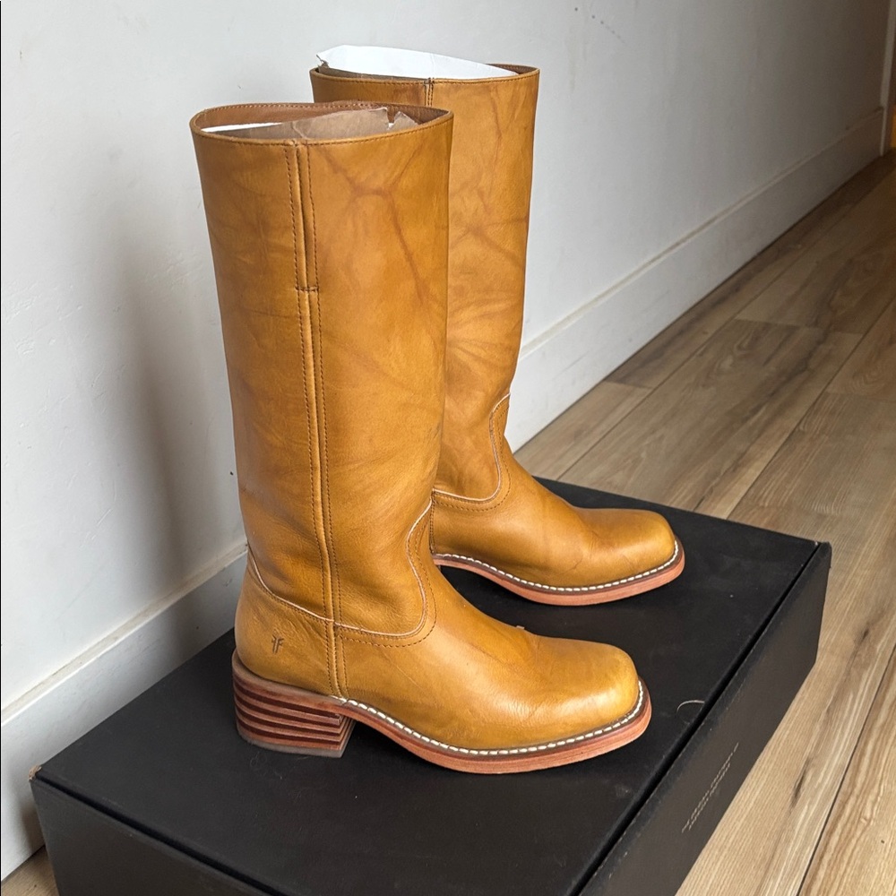 New FRYE Campus Boot 14L in Banana size 8.5 - Picture 2 of 5